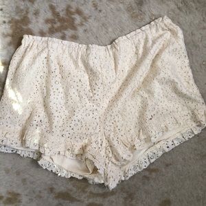 Retro Lace Ruffle Shorts